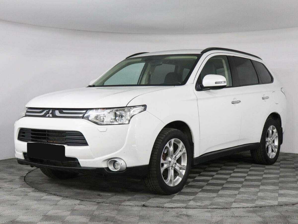 Купить Mitsubishi Outlander с пробегом. Посмотреть фото