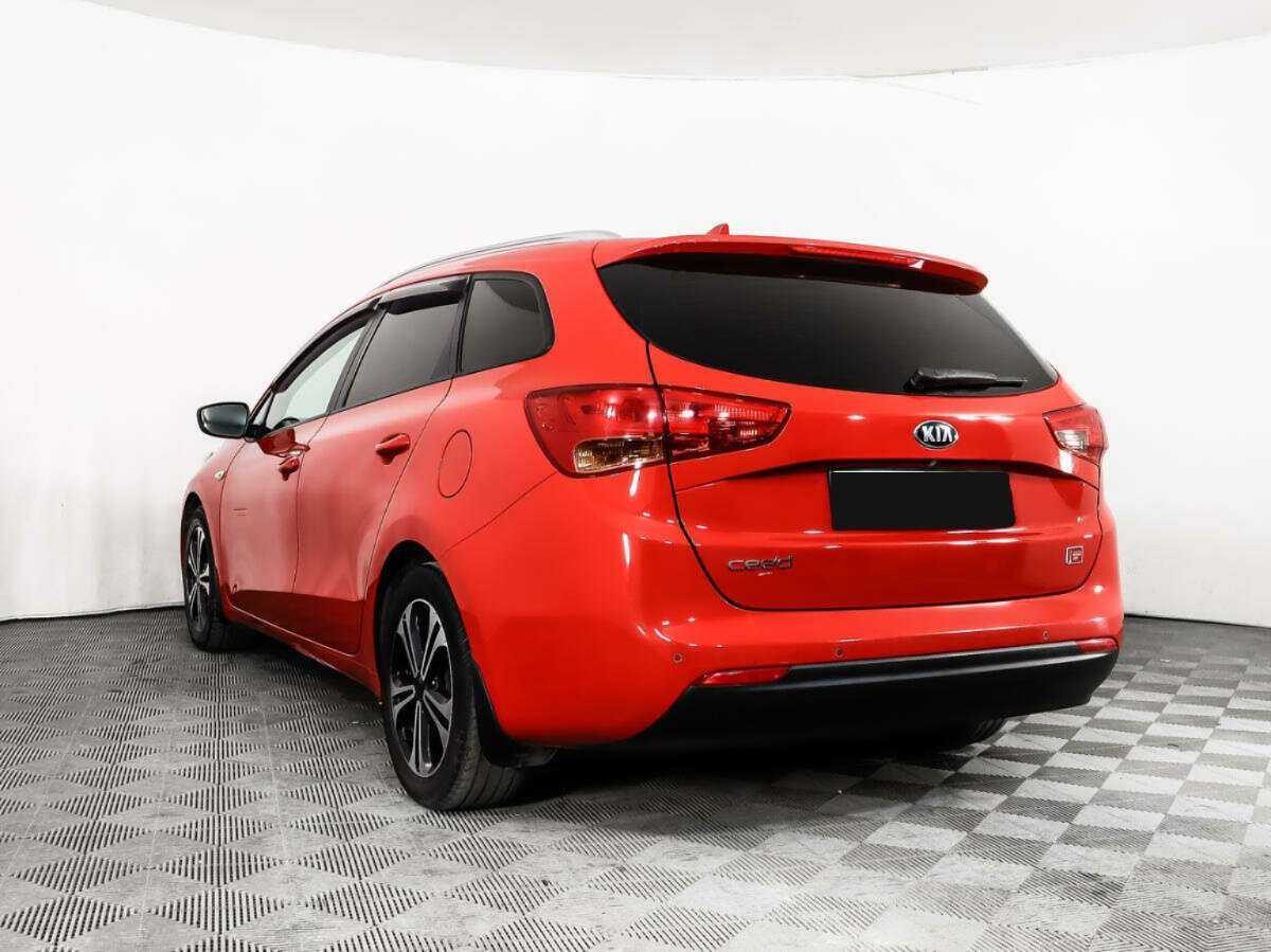 Купить Kia Ceed с пробегом. Фото: #6