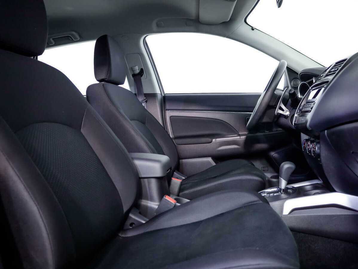 Купить Mitsubishi ASX с пробегом. Фото: #10