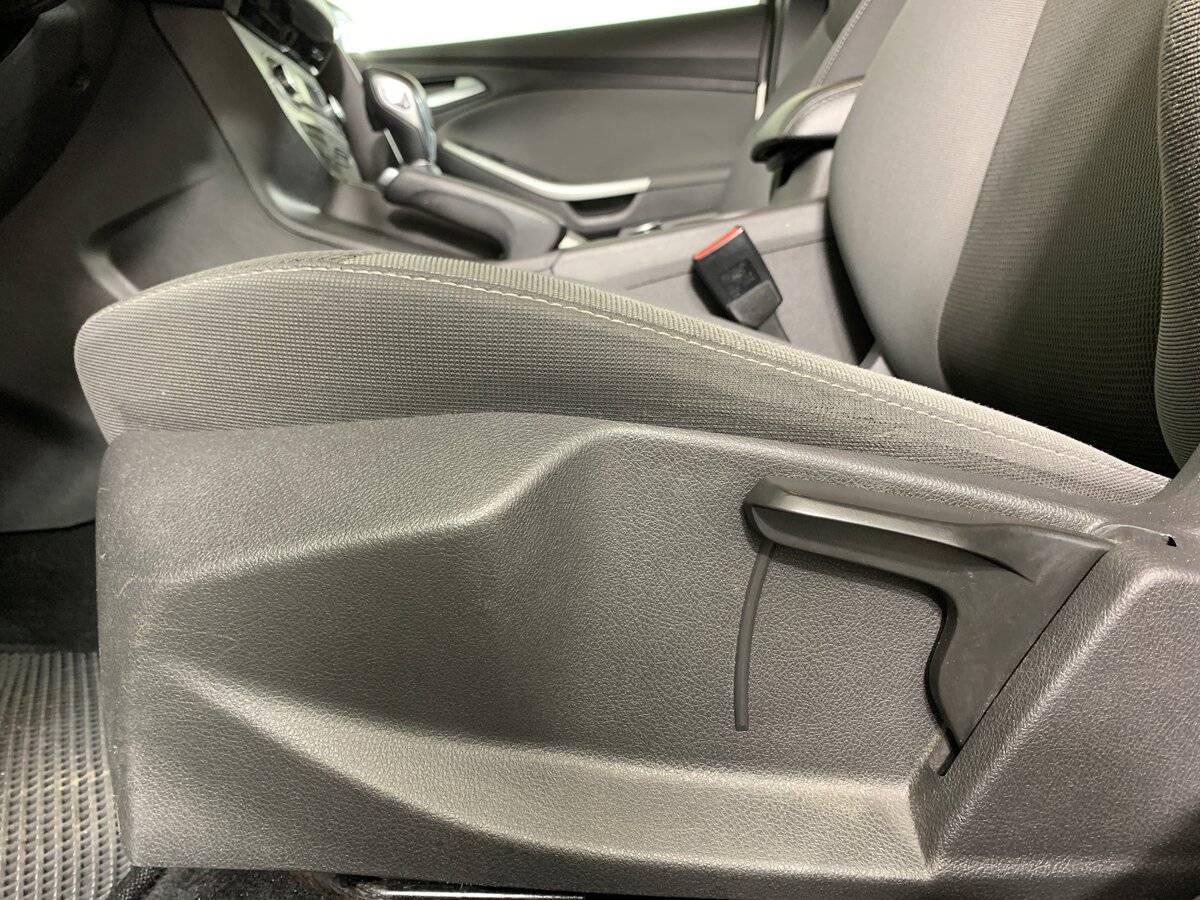 Купить Ford Focus с пробегом. Фото: #15