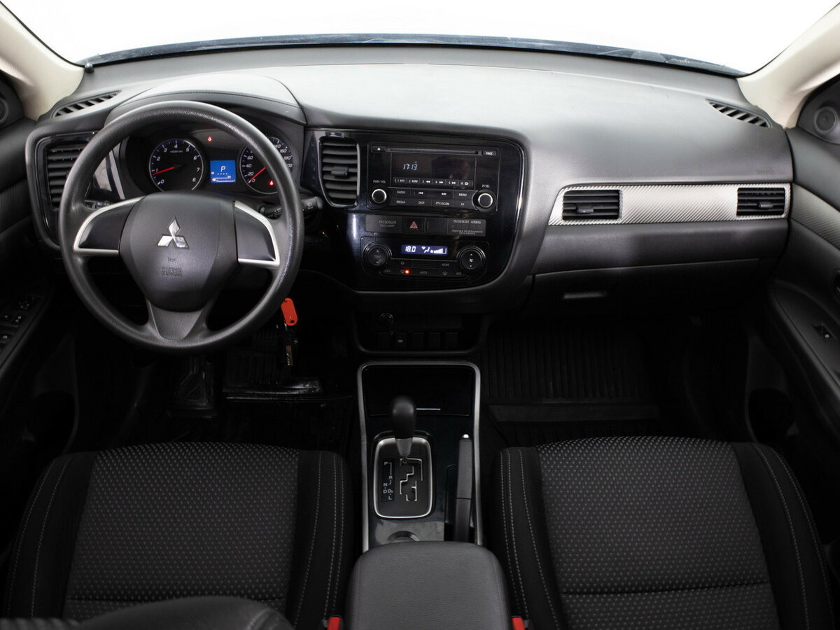 Купить Mitsubishi Outlander с пробегом. Фото: #5