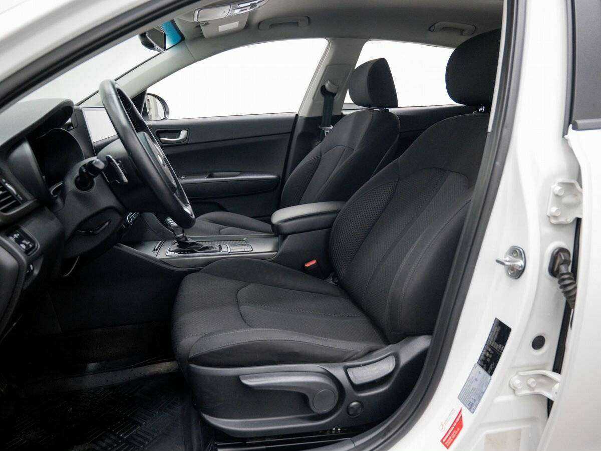 Купить Kia Optima с пробегом. Фото: #10
