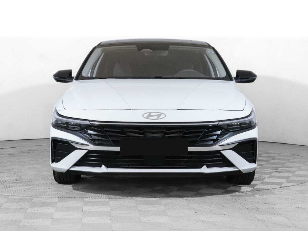 Купить Hyundai Elantra с пробегом. Посмотреть фото