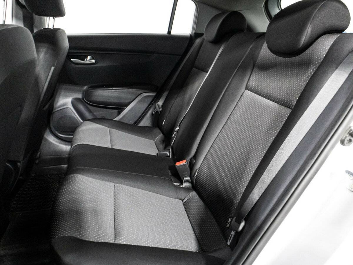 Купить Kia Rio с пробегом. Фото: #9