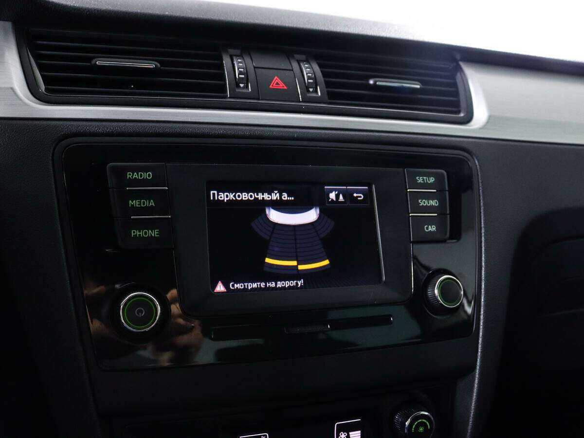 Купить Skoda Rapid с пробегом. Фото: #13