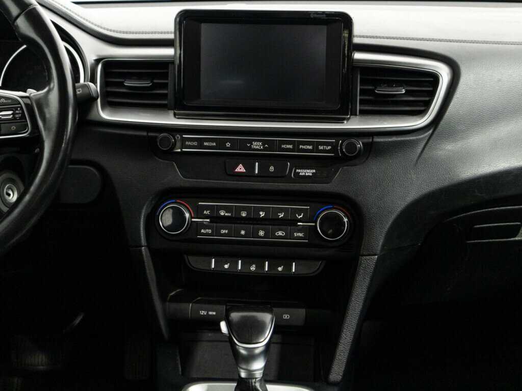 Купить Kia Ceed с пробегом. Фото: #13