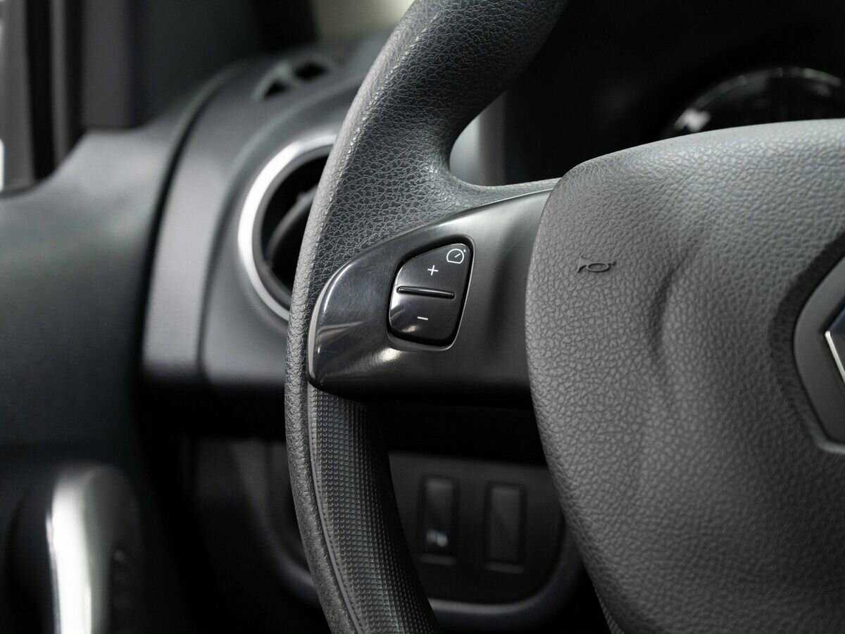 Купить Renault Logan с пробегом. Фото: #15