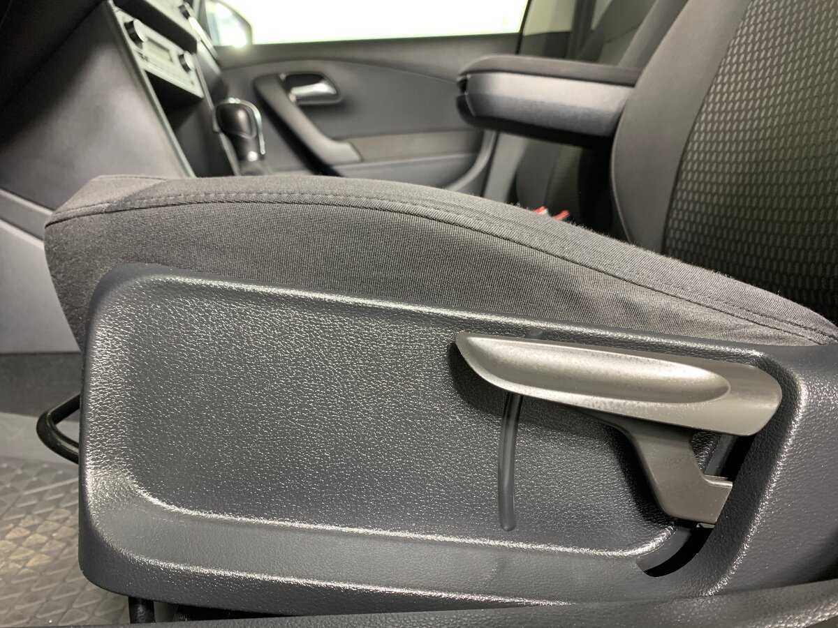 Купить Volkswagen Polo с пробегом. Фото: #16