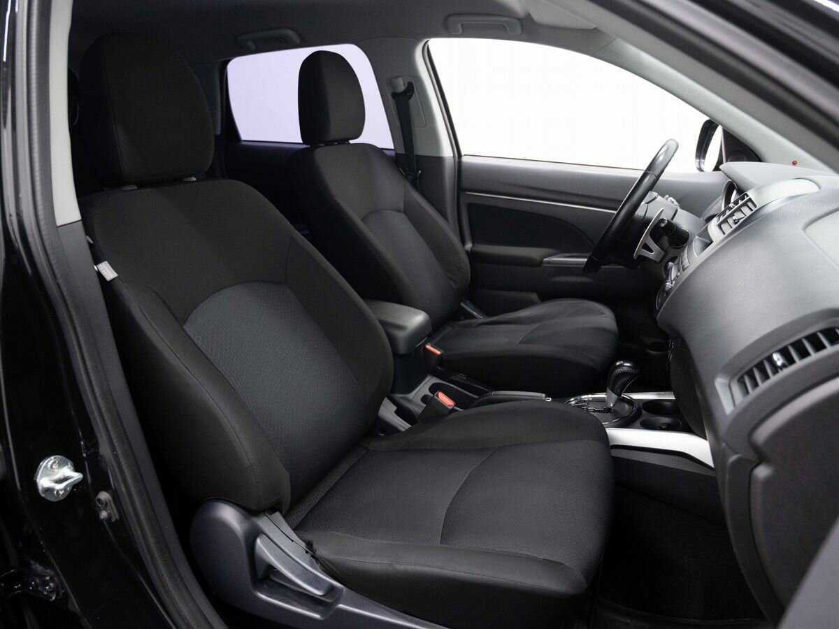 Купить Mitsubishi ASX с пробегом. Фото: #11