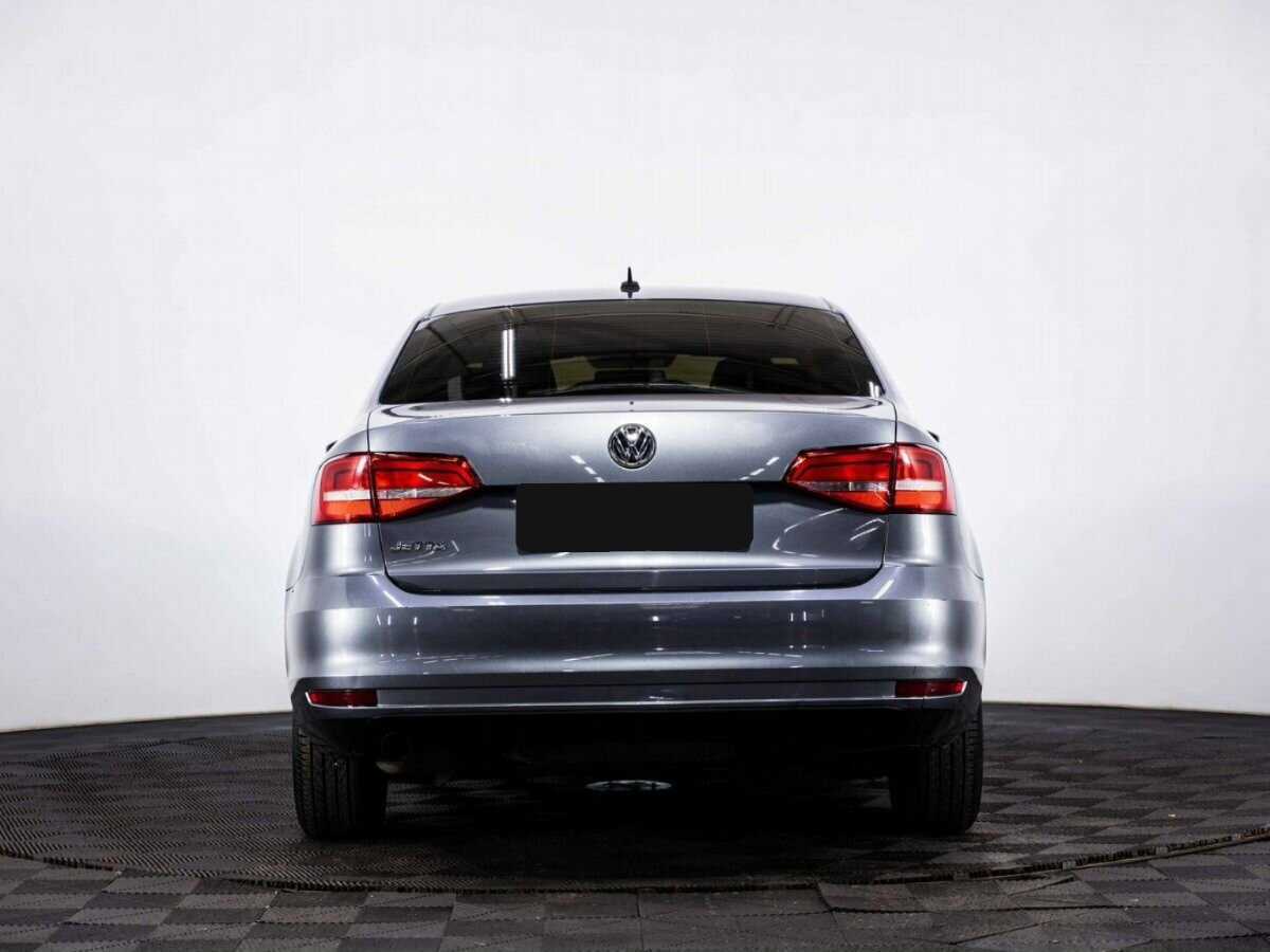 Купить Volkswagen Jetta с пробегом. Фото: #4