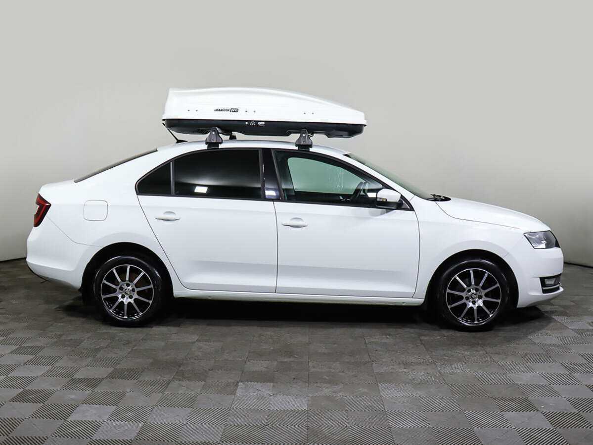 Купить Skoda Rapid с пробегом. Фото: #2