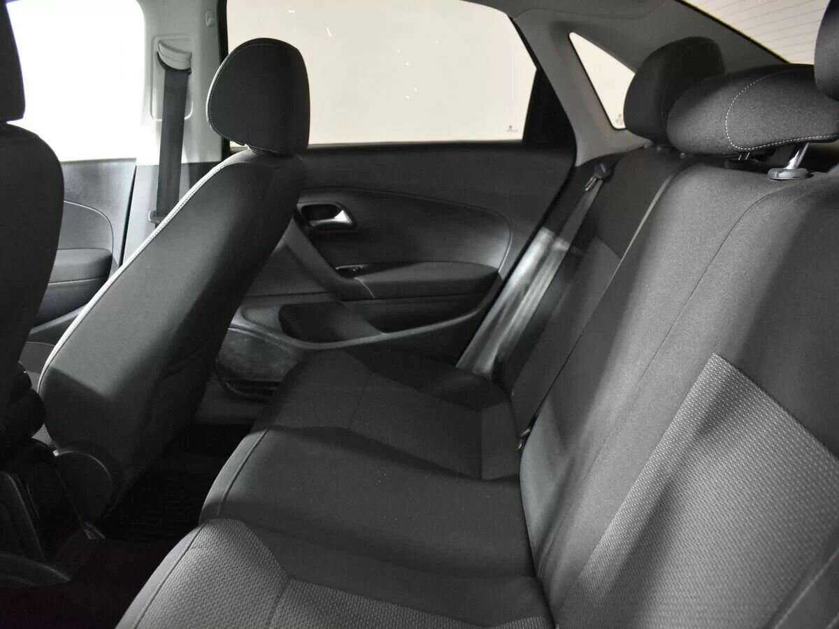 Купить Volkswagen Polo с пробегом. Фото: #6