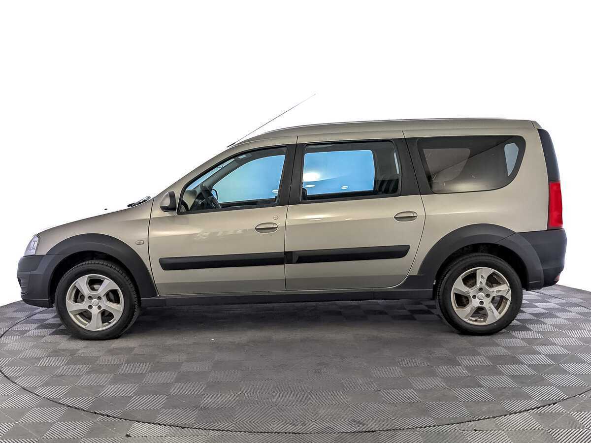 Купить Lada (ВАЗ) Largus с пробегом. Фото: #7