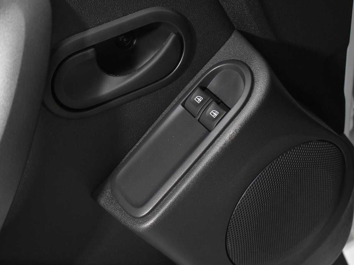 Купить Renault Duster с пробегом. Фото: #9