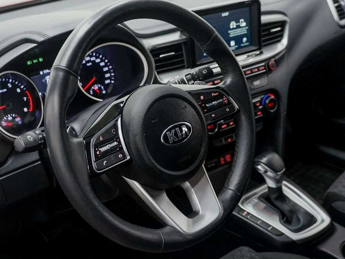 Купить Kia Ceed с пробегом. Фото: #15