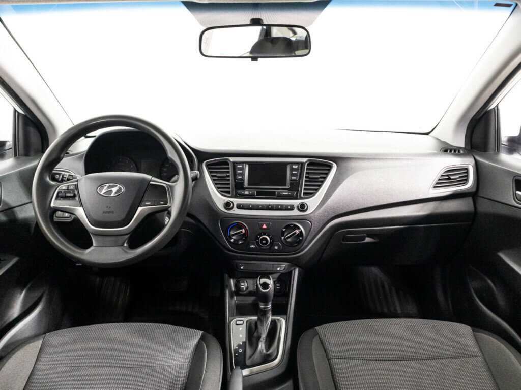 Купить Hyundai Solaris с пробегом. Фото: #12