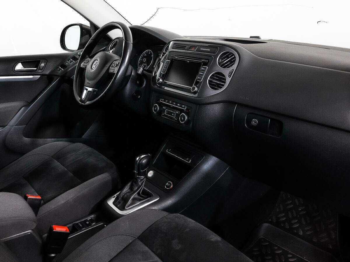 Купить Volkswagen Tiguan с пробегом. Фото: #11
