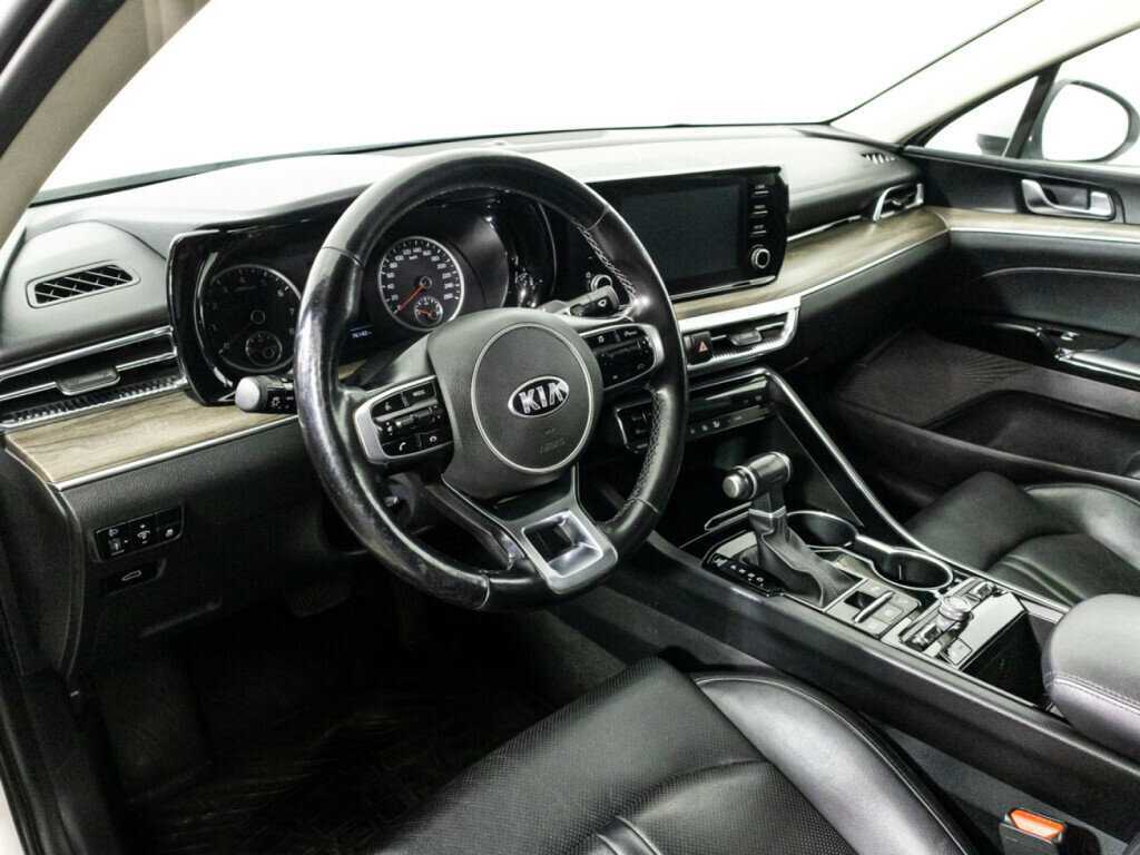 Купить Kia K5 с пробегом. Фото: #10