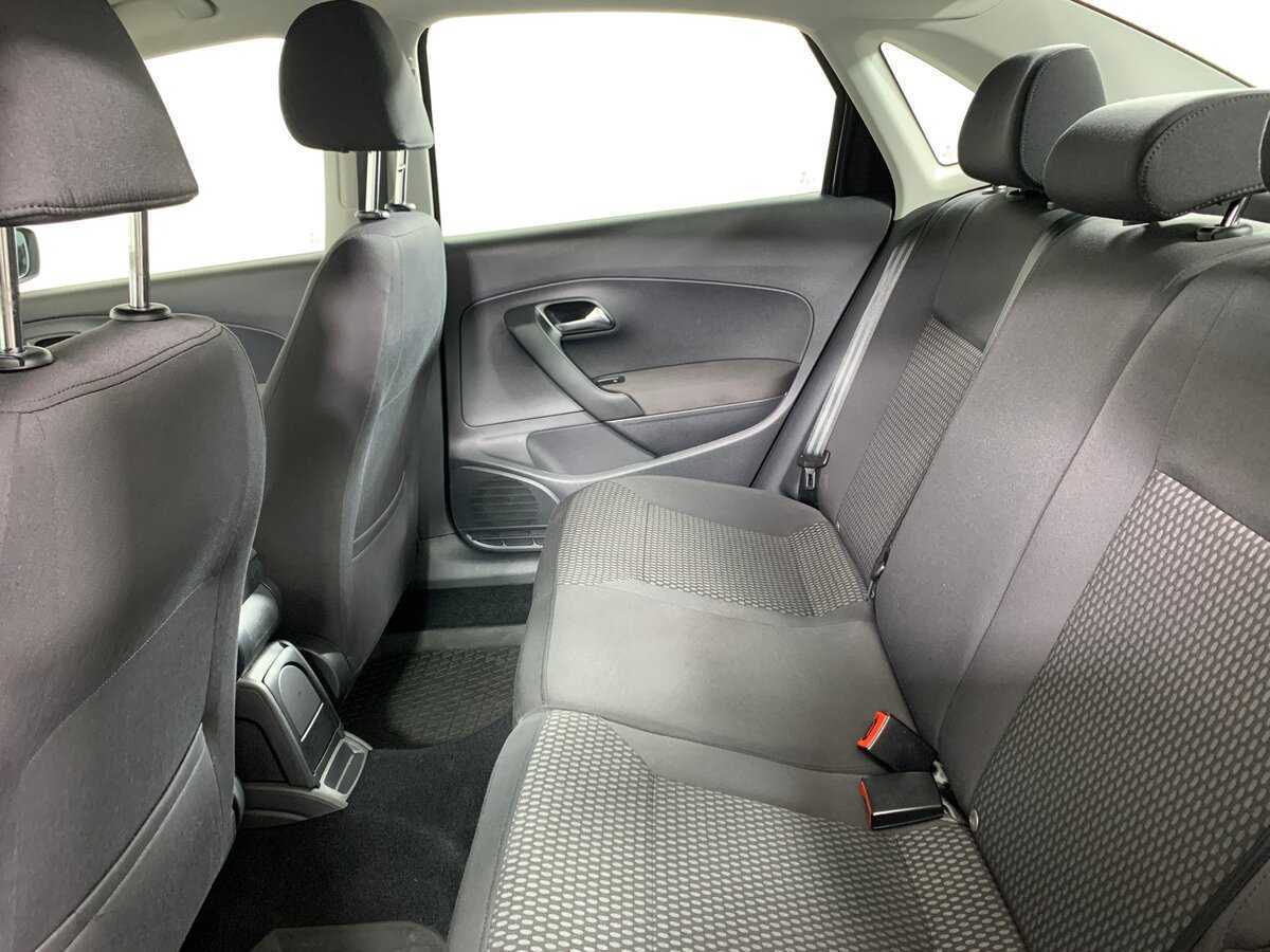 Купить Volkswagen Polo с пробегом. Фото: #18