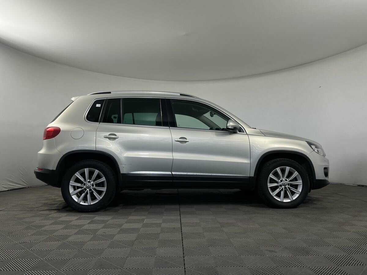 Купить Volkswagen Tiguan с пробегом. Фото: #3