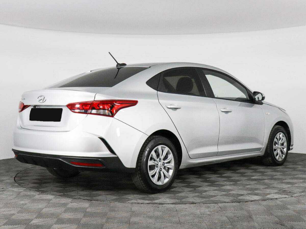 Купить Hyundai Solaris с пробегом. Фото: #4