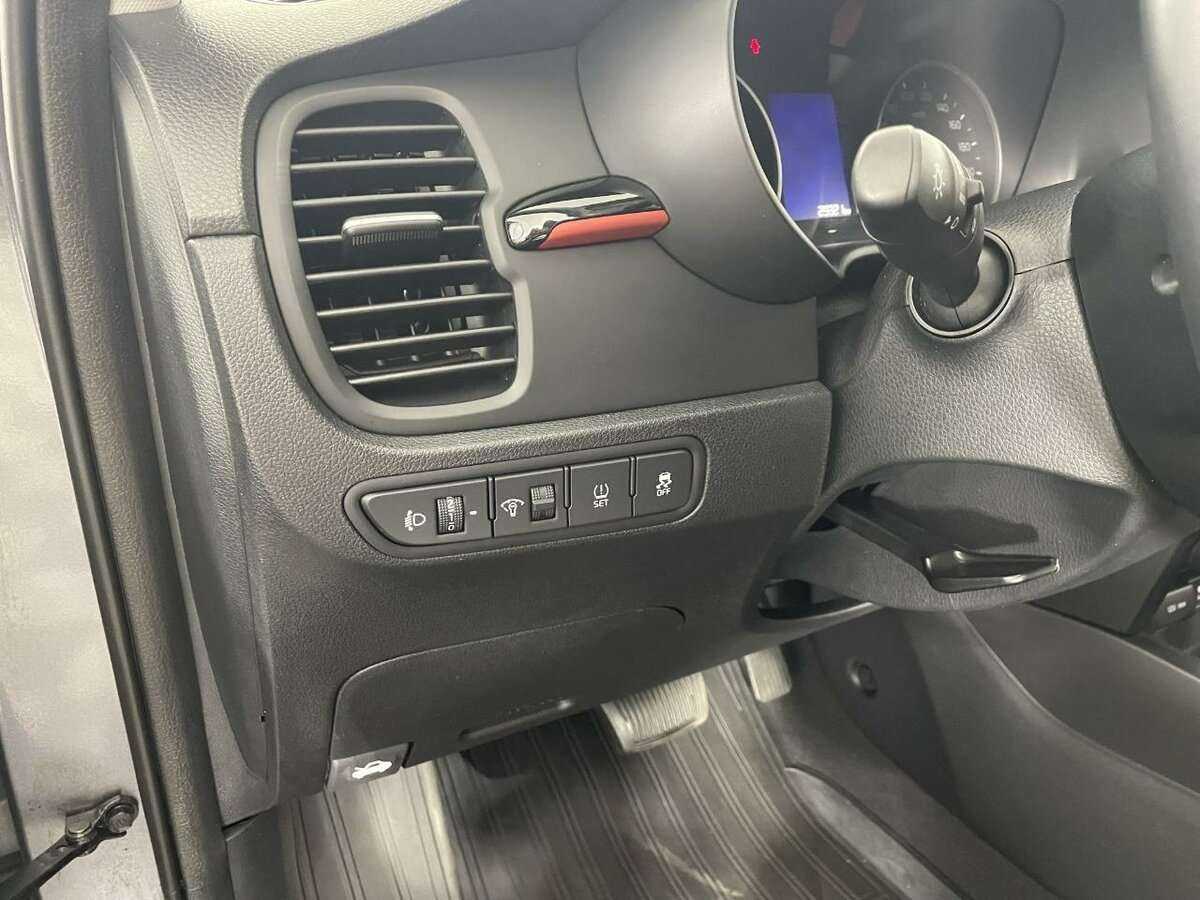 Купить Kia Rio с пробегом. Фото: #8