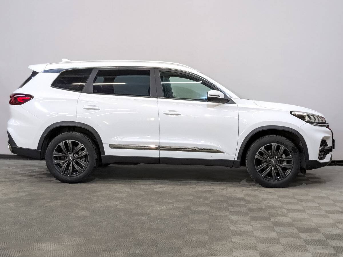 Купить Chery Tiggo 8 с пробегом. Фото: #3