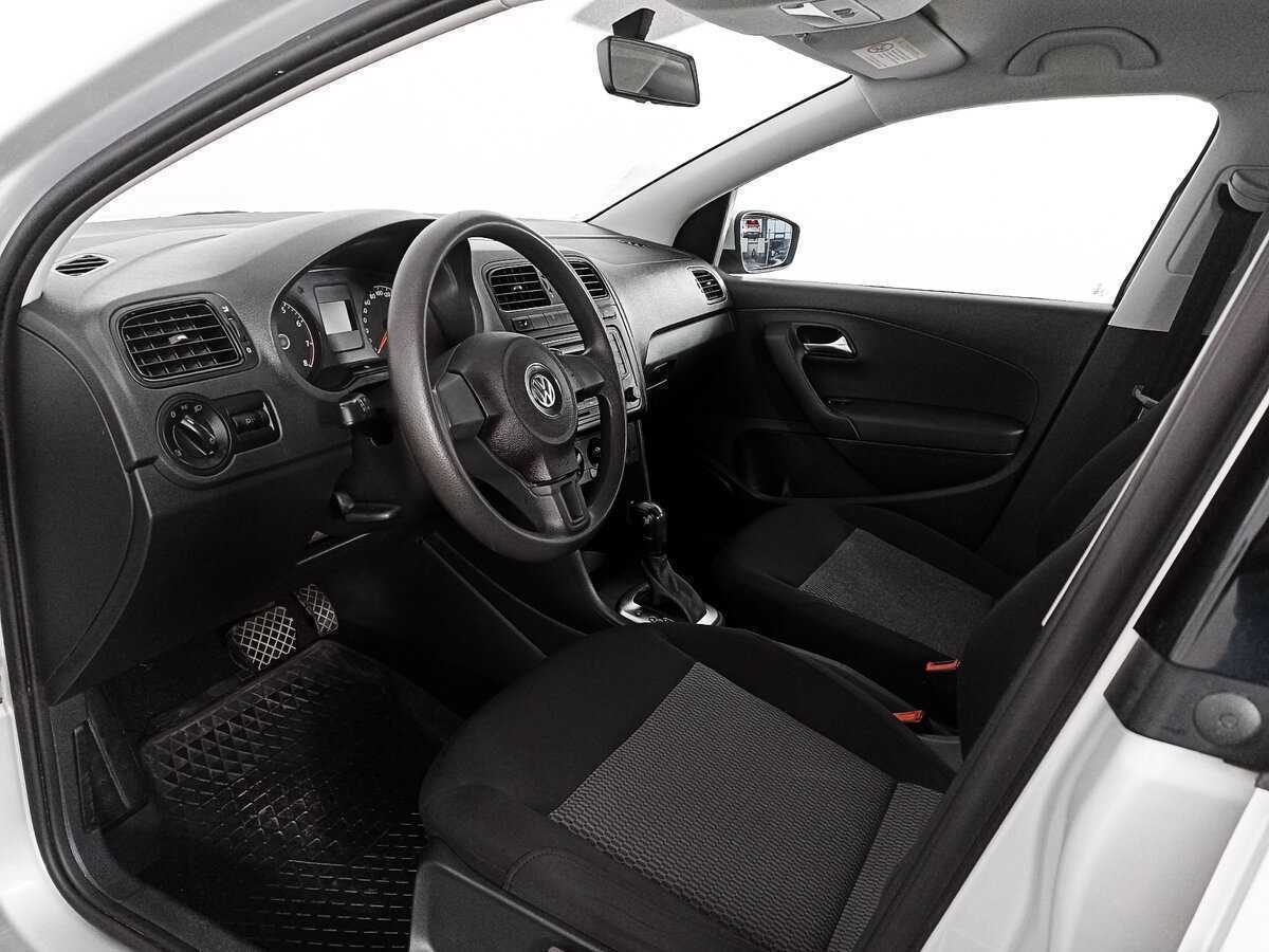 Купить Volkswagen Polo с пробегом. Фото: #11