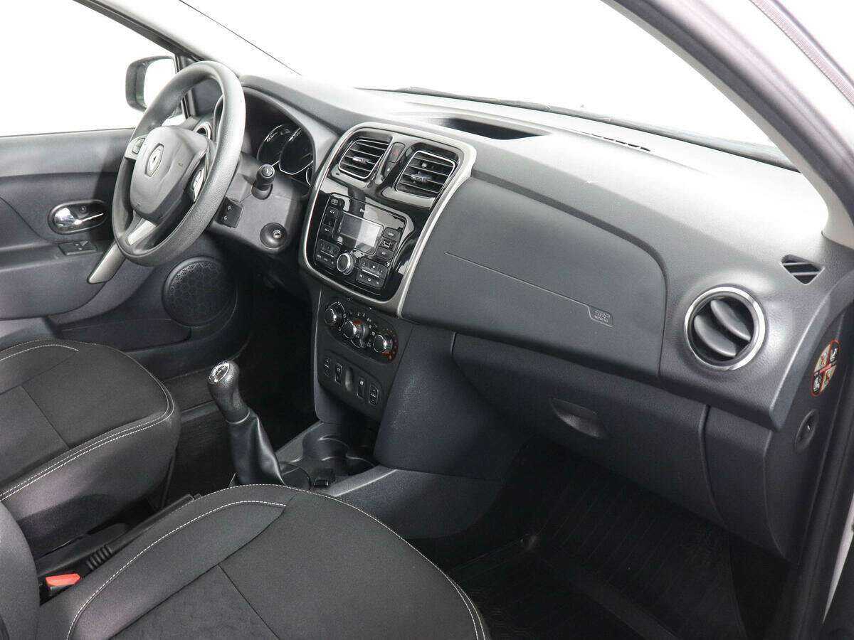 Купить Renault Logan с пробегом. Фото: #5