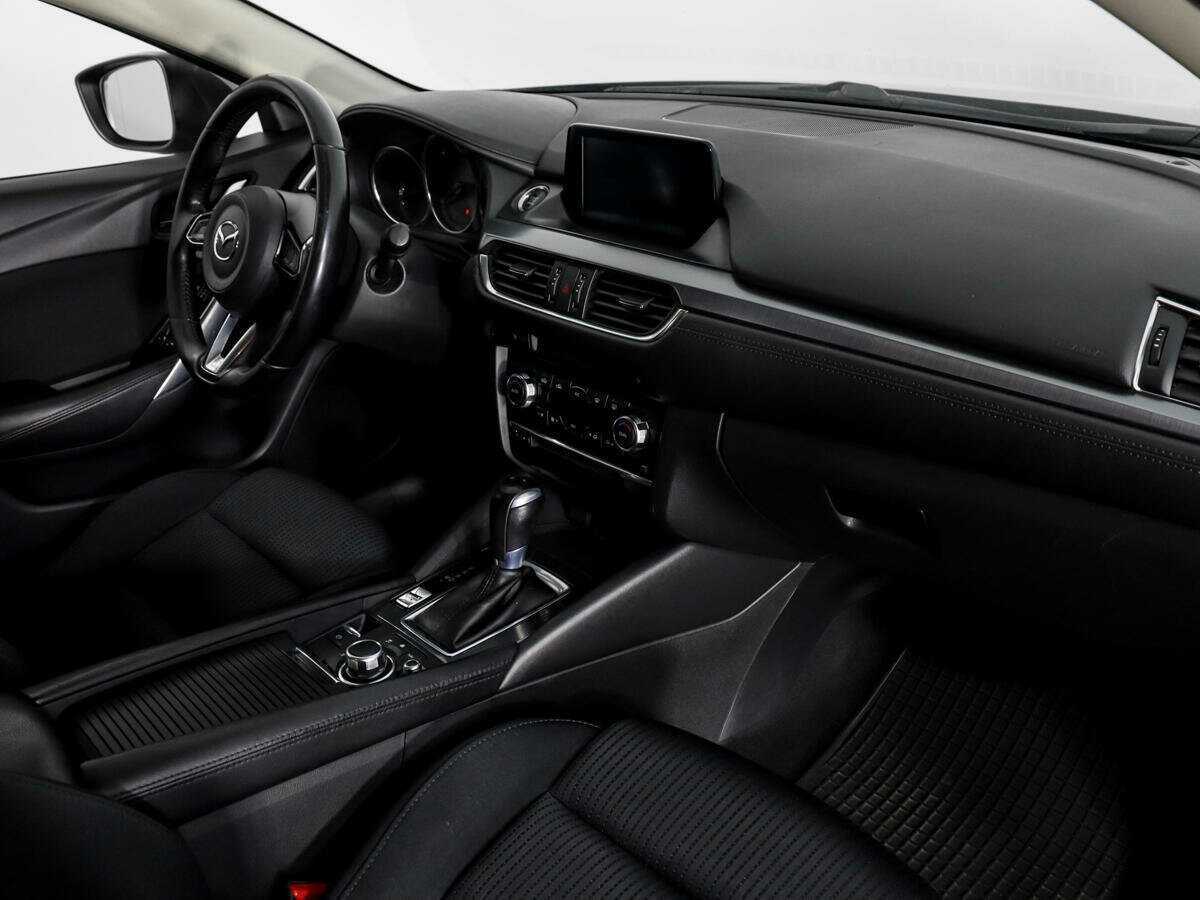 Купить Mazda 6 с пробегом. Фото: #9