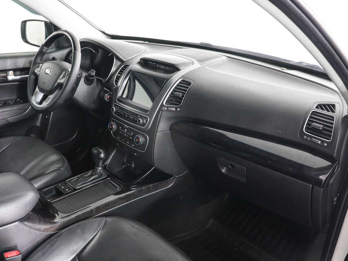Купить Kia Sorento с пробегом. Фото: #9