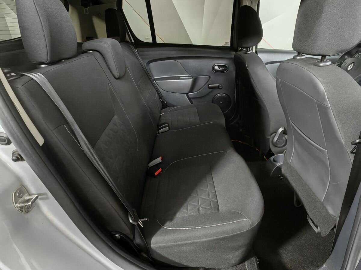 Купить Renault Sandero с пробегом. Фото: #11