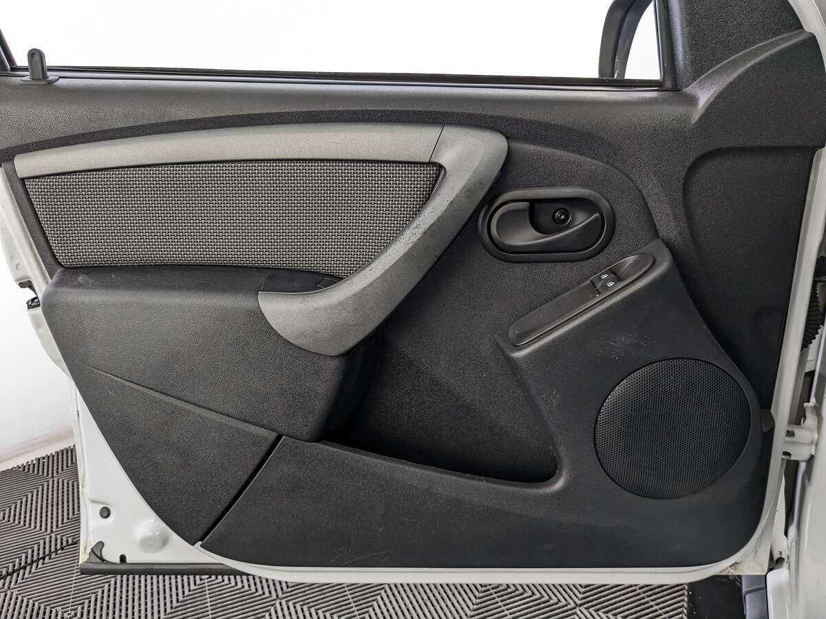 Купить Renault Duster с пробегом. Фото: #17