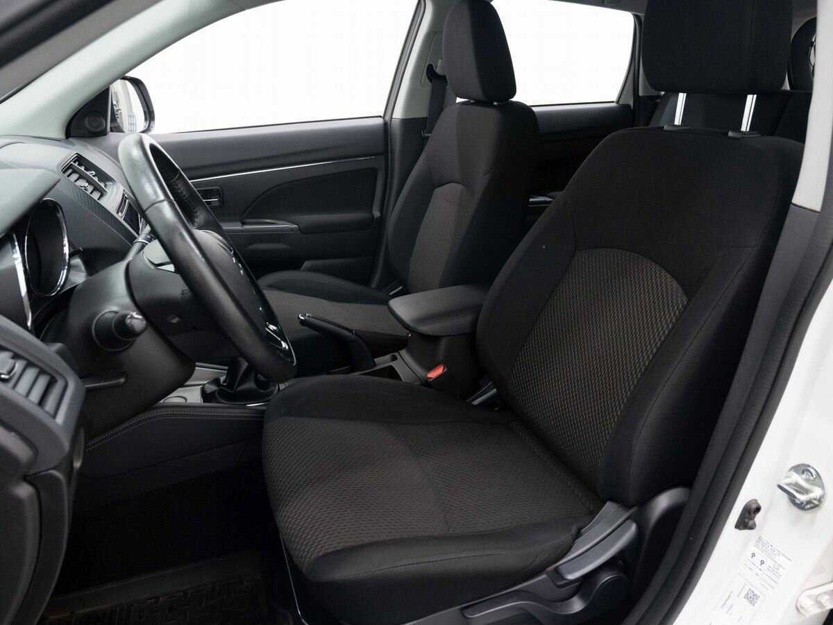 Купить Mitsubishi ASX с пробегом. Фото: #8