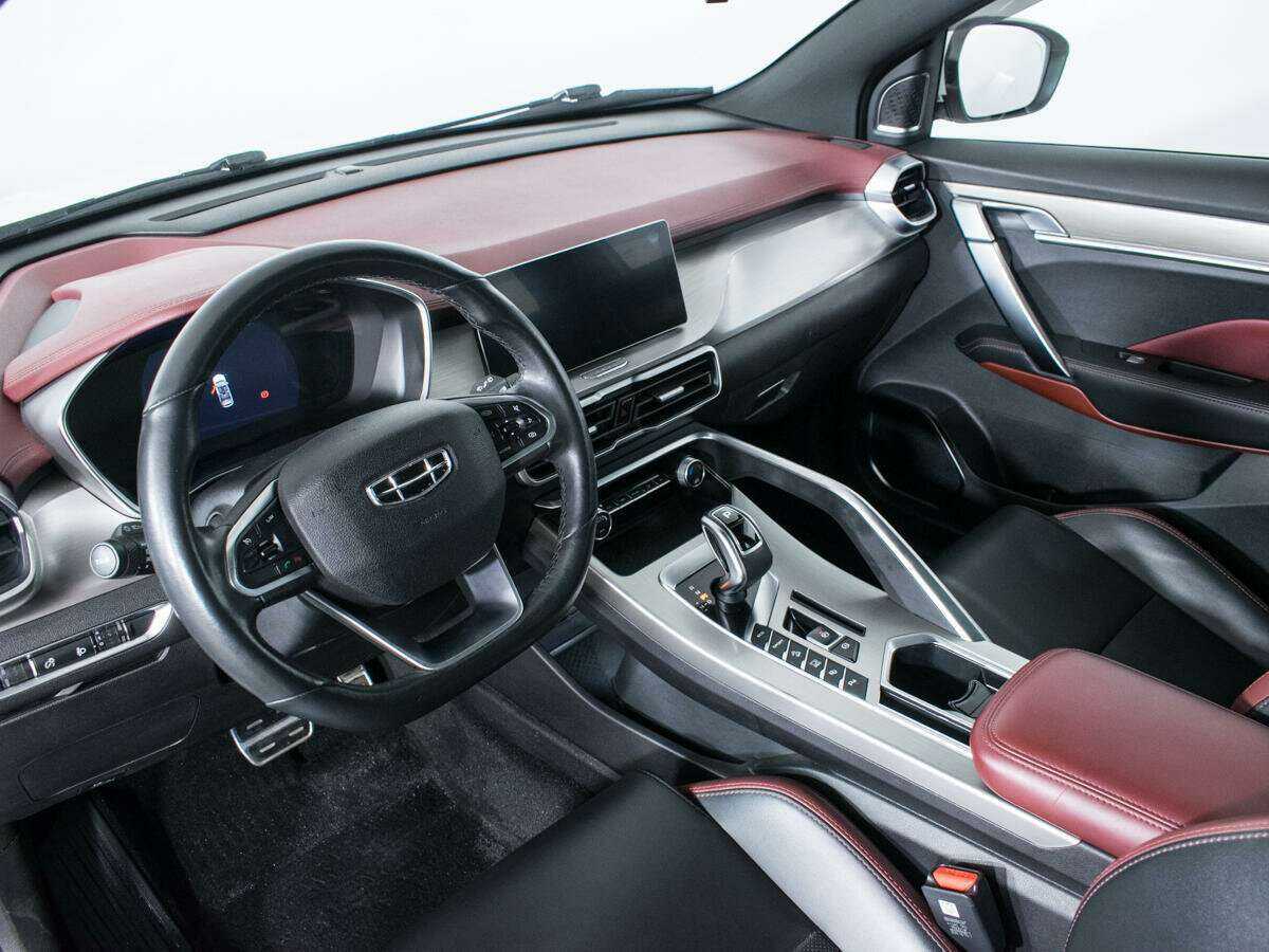 Купить Geely Coolray с пробегом. Фото: #11