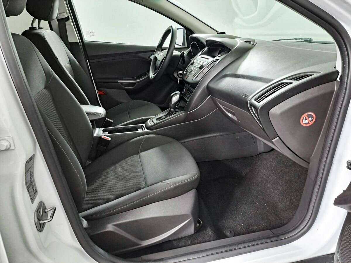 Купить Ford Focus с пробегом. Фото: #8
