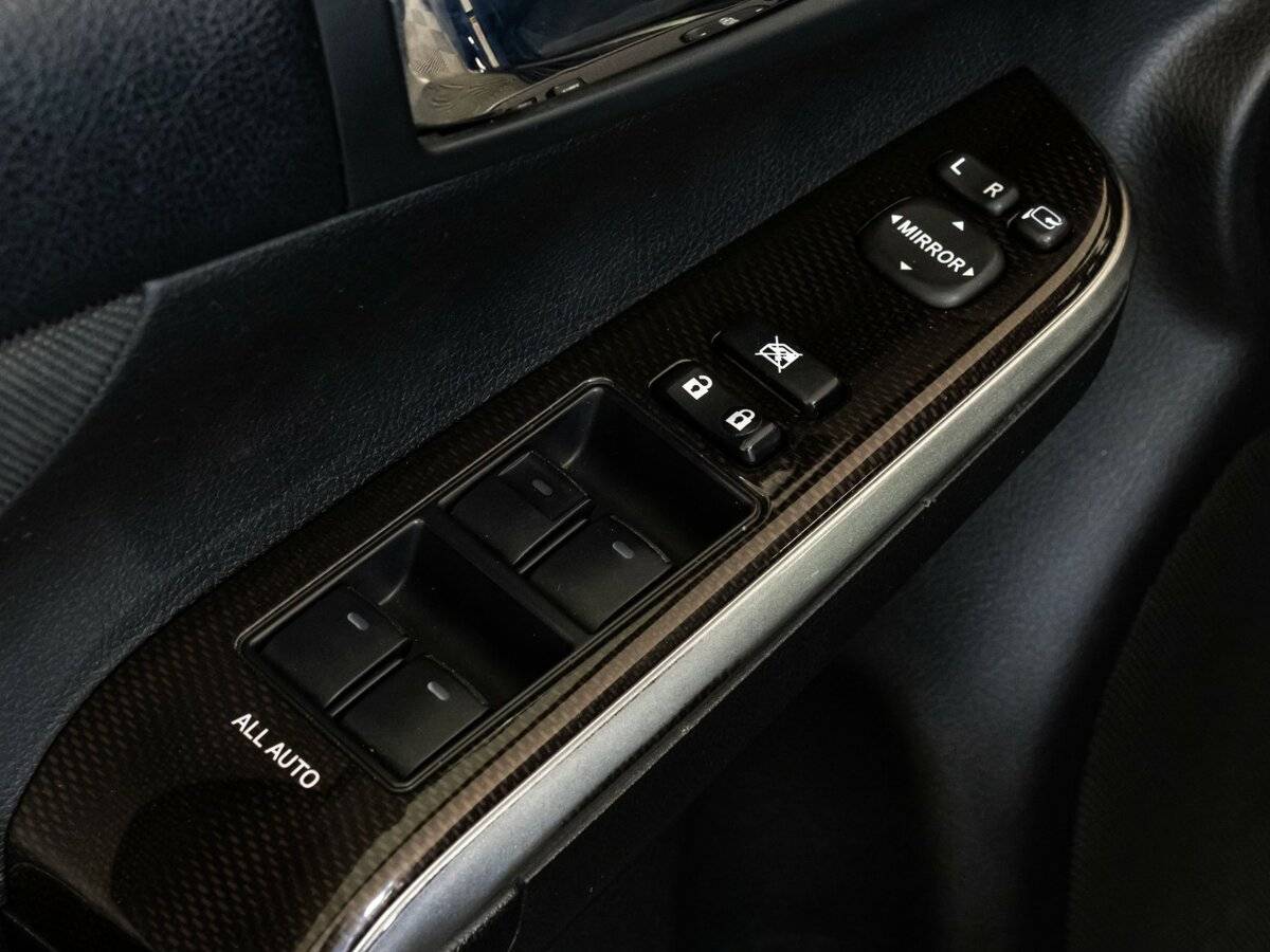 Купить Toyota Camry с пробегом. Фото: #14