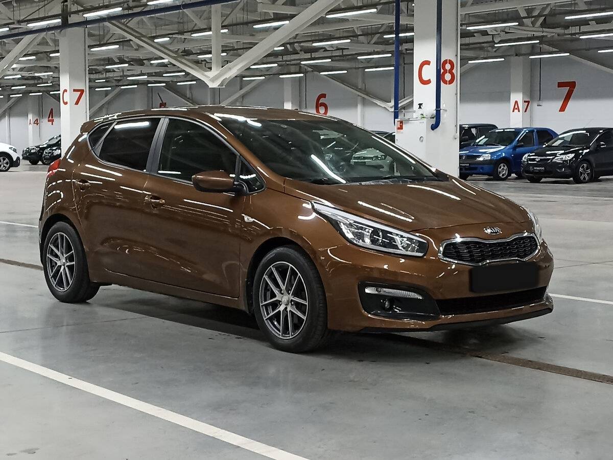 Купить Kia Ceed с пробегом. Фото: #2