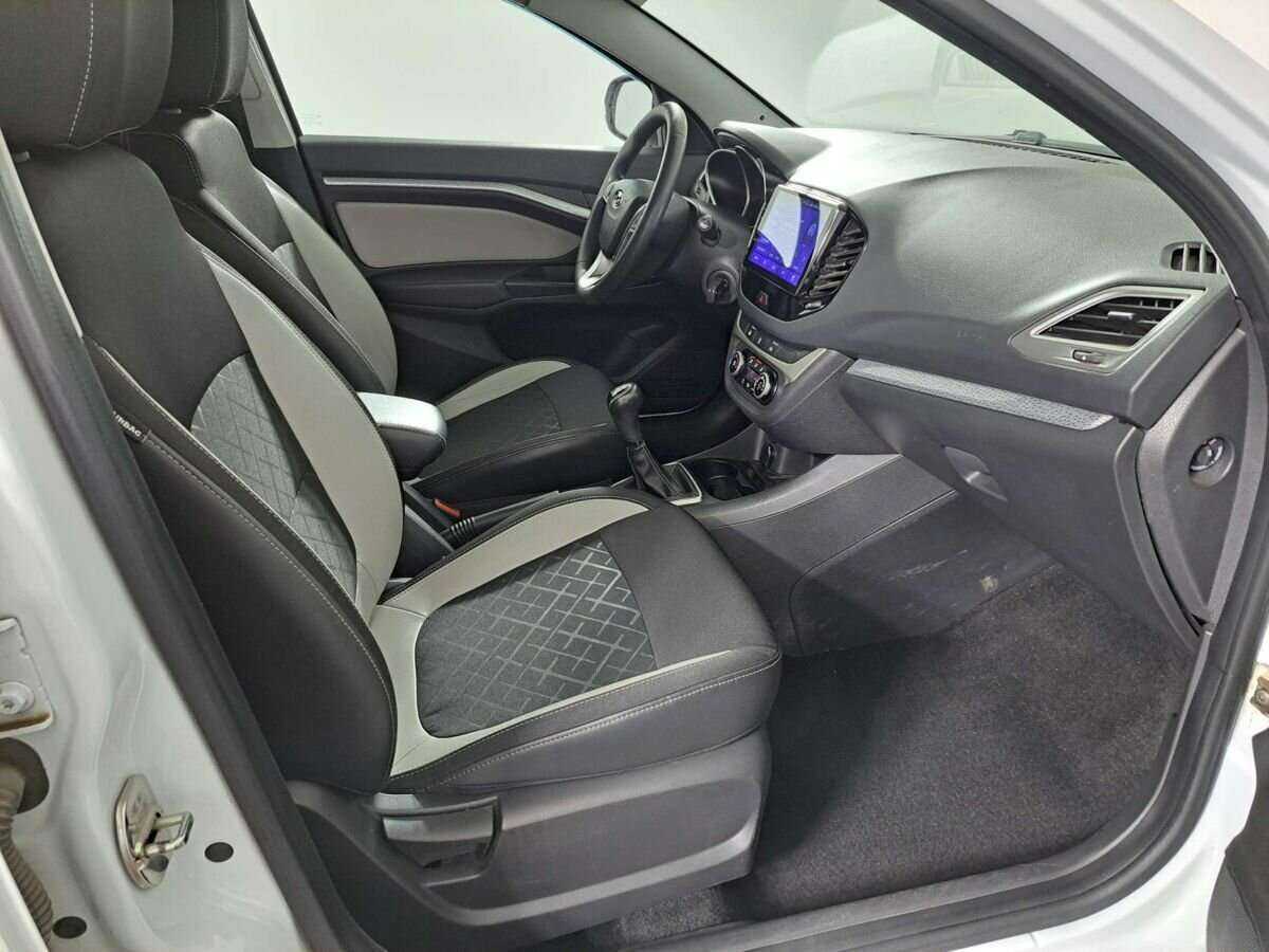 Купить Lada (ВАЗ) Vesta с пробегом. Фото: #8