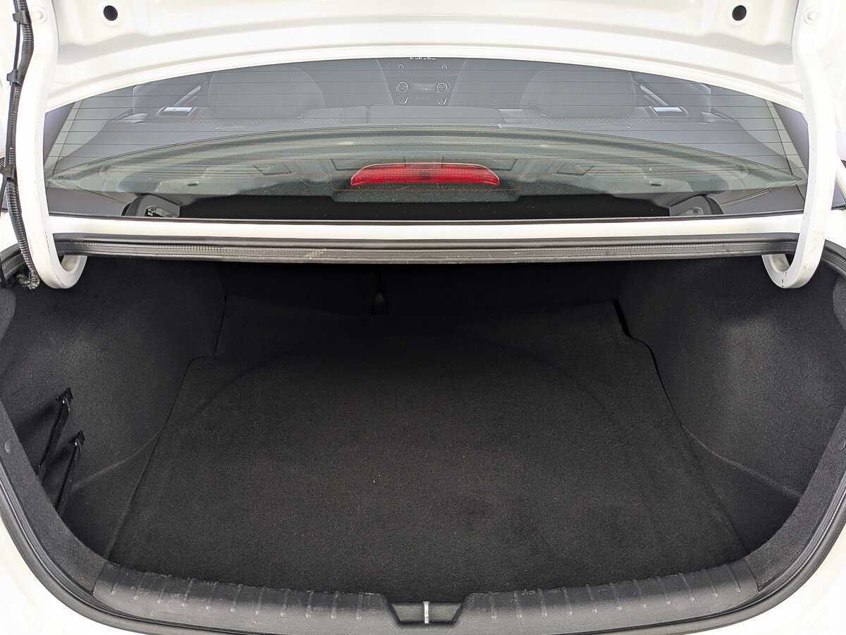 Купить Kia Rio с пробегом. Фото: #9