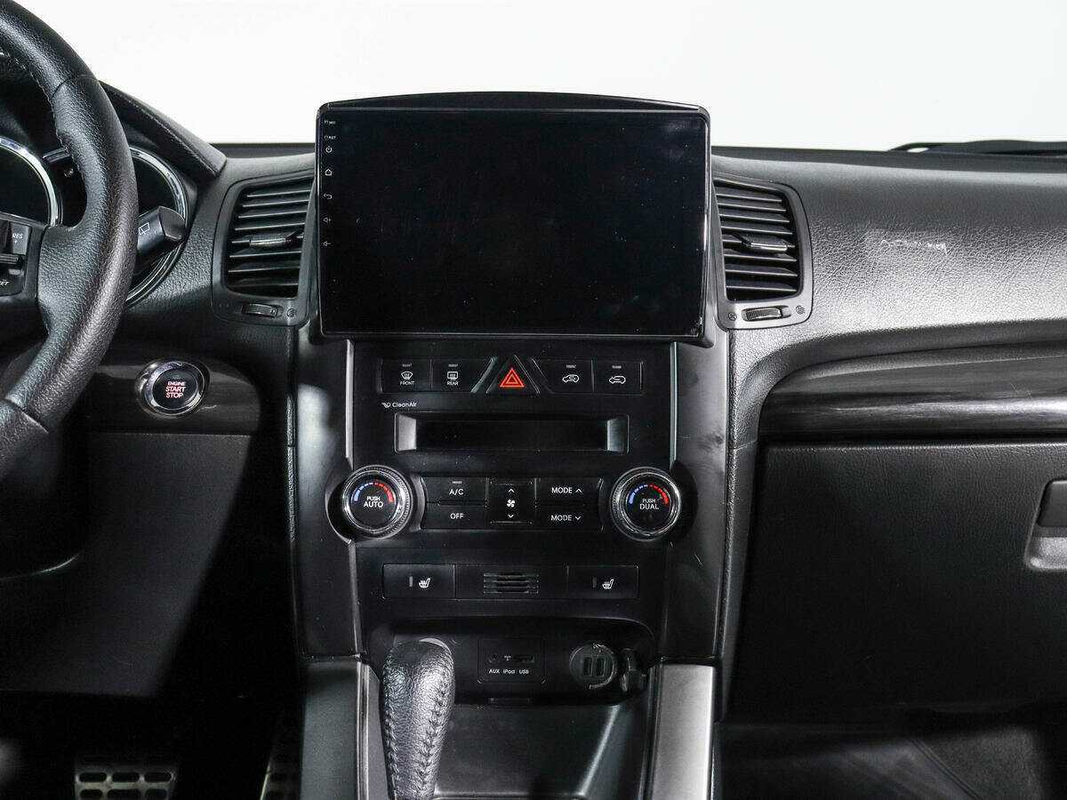 Купить Kia Sorento с пробегом. Фото: #11