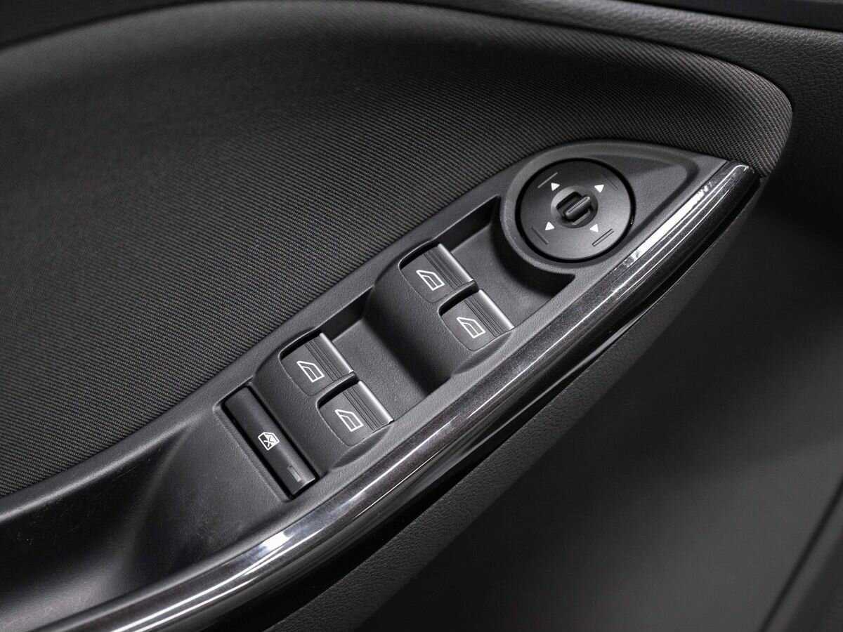 Купить Ford Focus с пробегом. Фото: #17