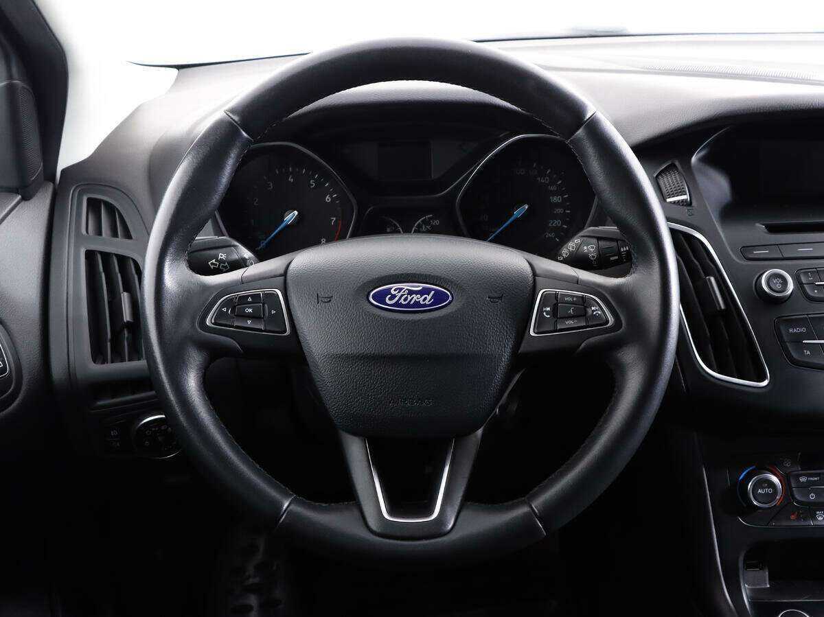 Купить Ford Focus с пробегом. Фото: #9