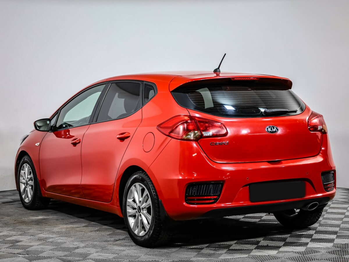 Купить Kia Ceed с пробегом. Фото: #5