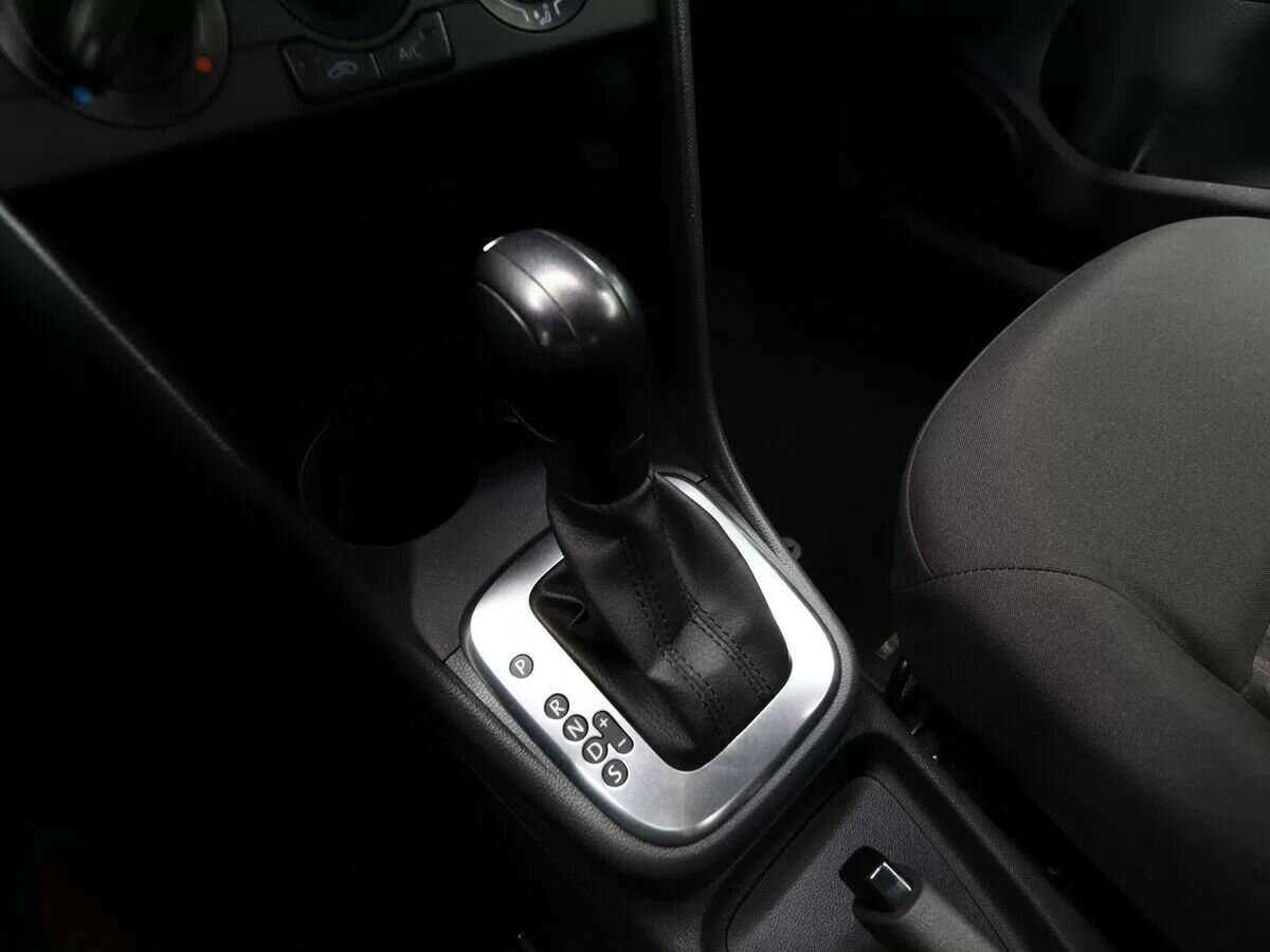 Купить Volkswagen Polo с пробегом. Фото: #15
