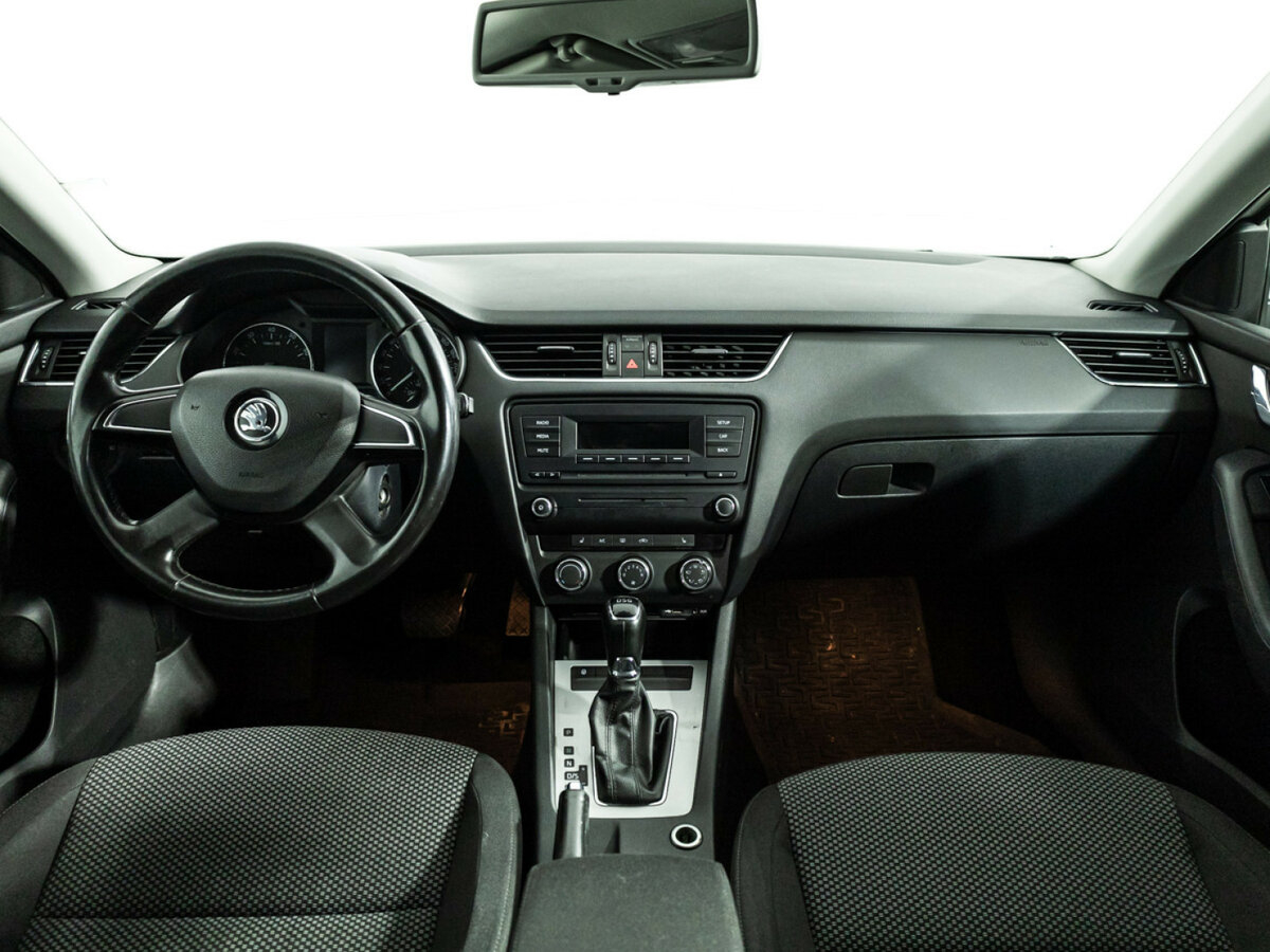 Купить Skoda Octavia с пробегом. Фото: #11