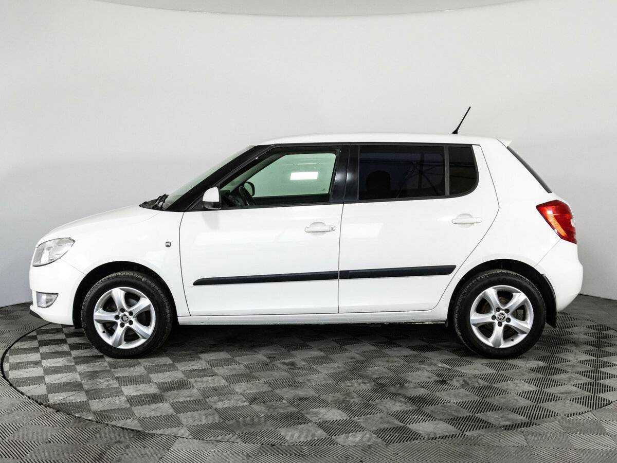 Купить Skoda Fabia с пробегом. Фото: #7