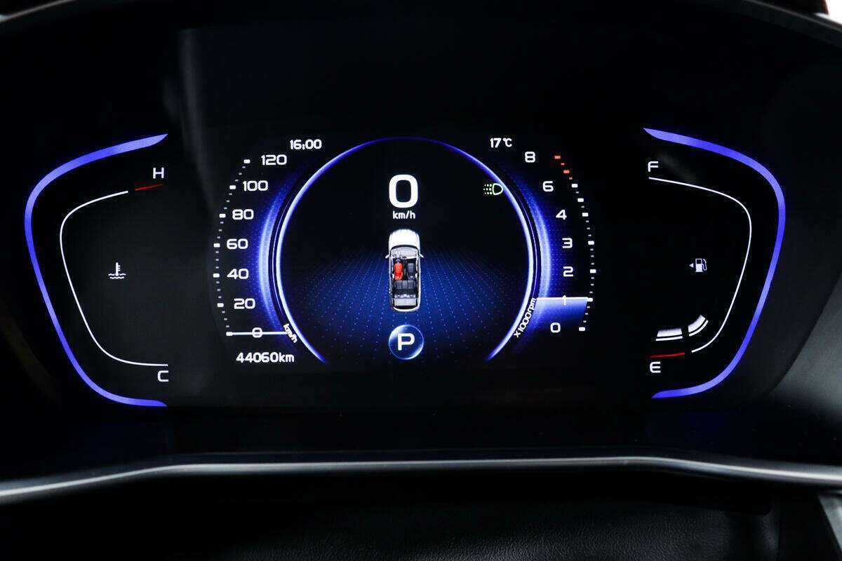 Купить Geely Coolray с пробегом. Фото: #9