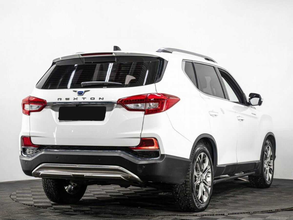 Купить SsangYong Rexton с пробегом. Фото: #3