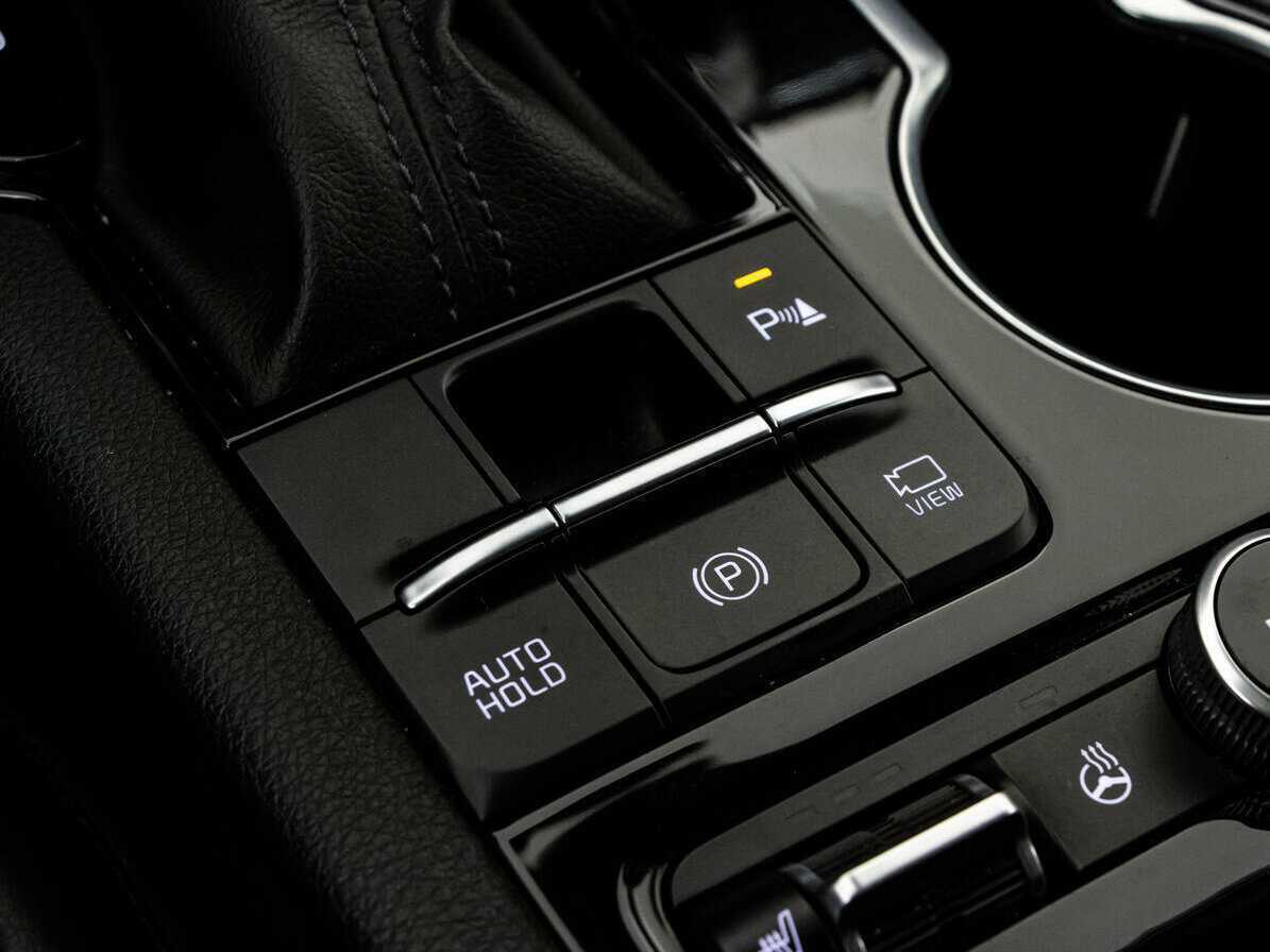 Купить Kia K5 с пробегом. Фото: #19